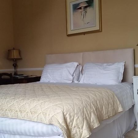 Pencubitt House Guest House Liskeard Room photo