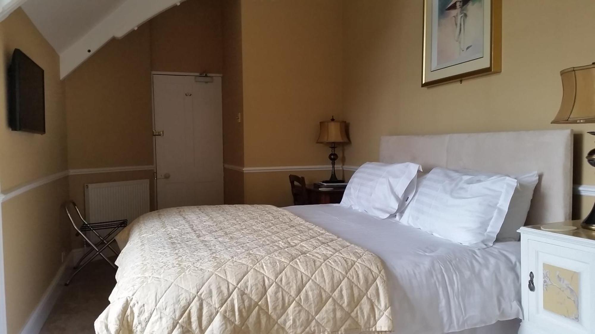 Pencubitt House Guest House Liskeard Room photo